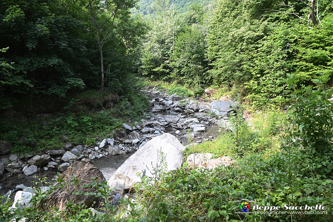 VBS_2840 - Novalesa - Abbazia. Parrocchia. Cascata del Rio Bard.jpg